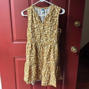 OLD NAVY SLEEVELESS DRESS WITH POCKETS